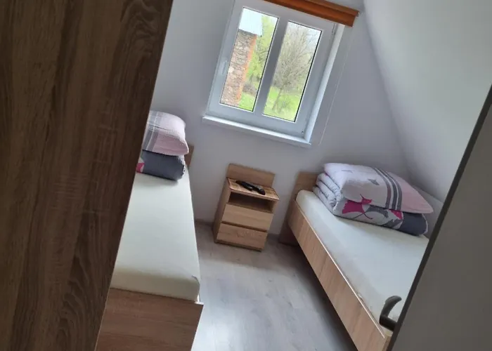 Nad Stawem Фермерский дом